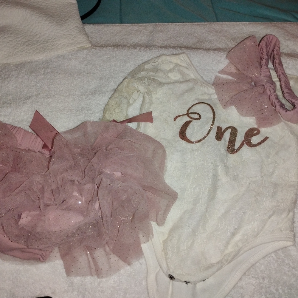 Baby Girl's First Birthday Outfit - White and Pink